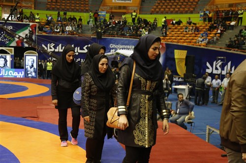 Iran Wrestling Federation Establishes Annual Salaries for Women’s Coaches